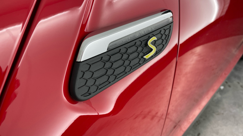 MINI Hatchback 135kW Cooper S Level 2 33kWh 3dr Auto Electric Hatchback